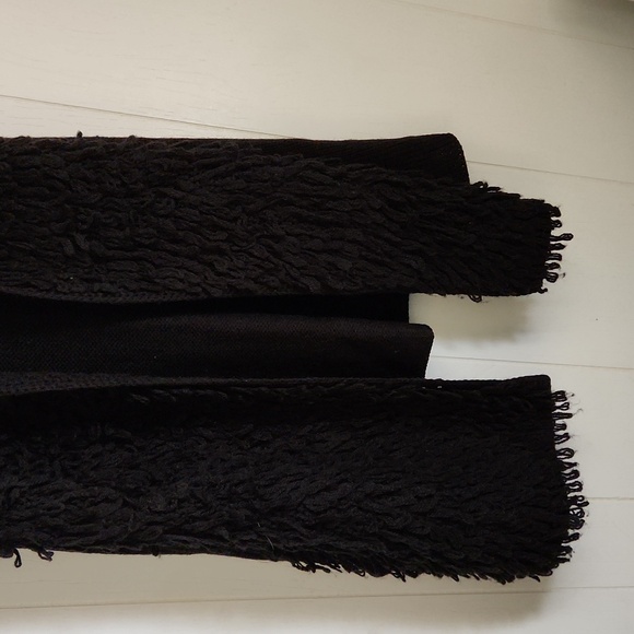 NWOT VEST - Picture 3 of 6